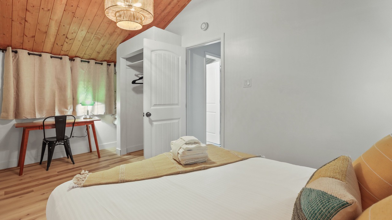 Photo of Bedroom in Sierra Tract