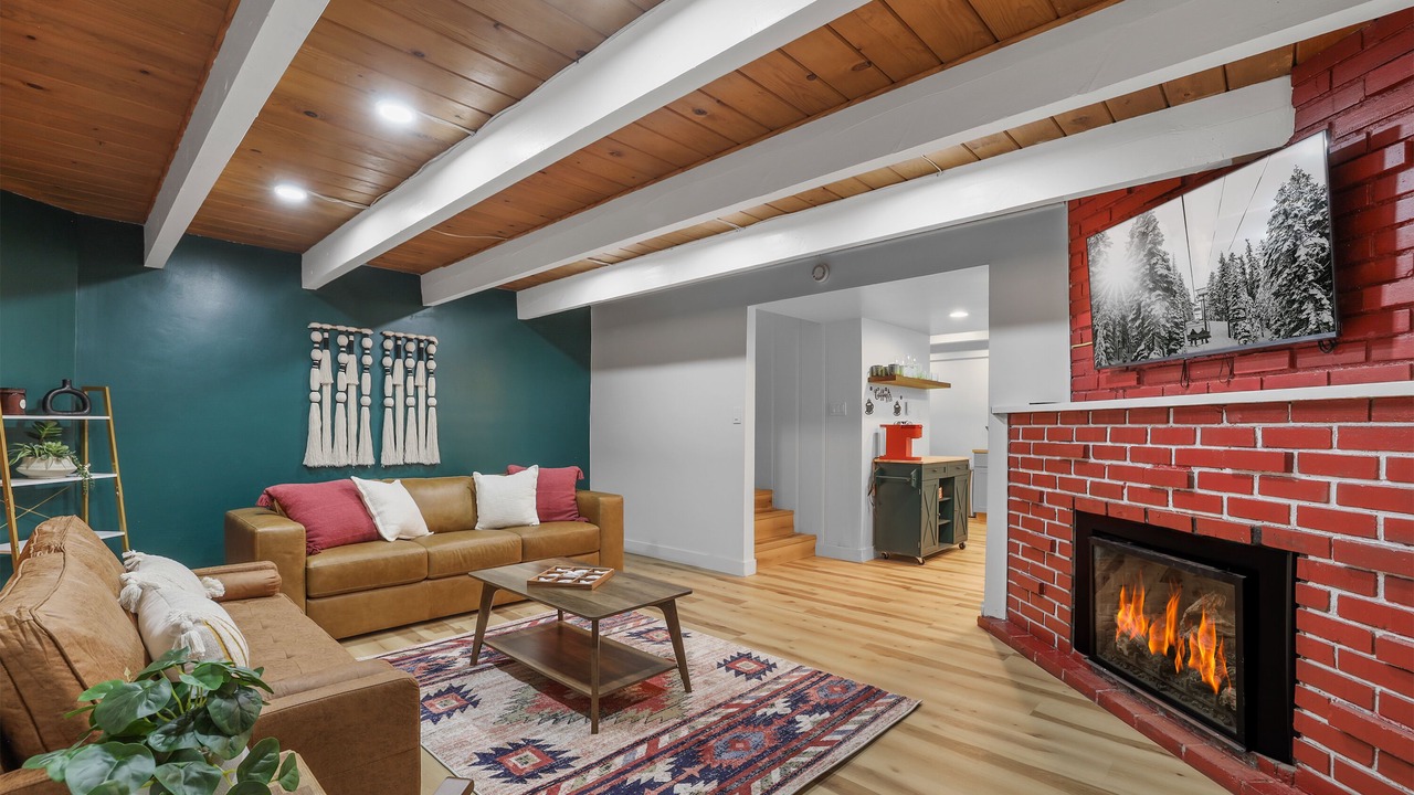 Photo of Livingroom in Sierra Tract