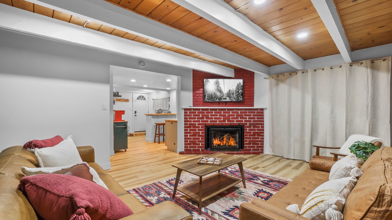 Photo of Livingroom in Sierra Tract