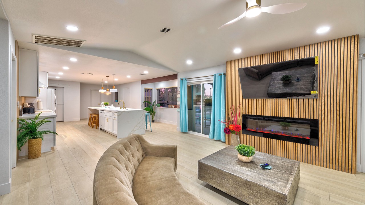 Photo of Livingroom in Rancho Oakey