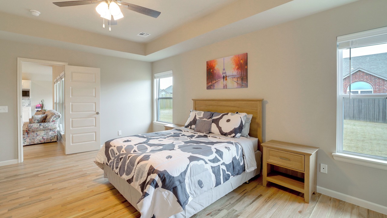 Photo of Bedroom in Glenpool