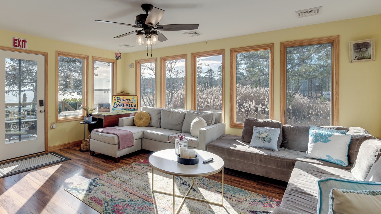 Photo of Others in Hague