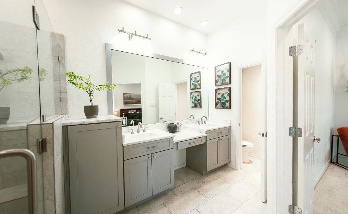 Photo of Bathroom in Tarrant County