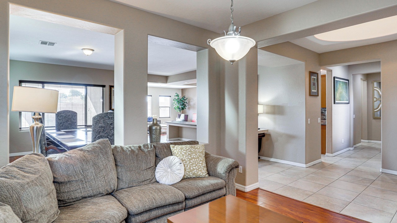 Photo of Livingroom in Sunrise Manor