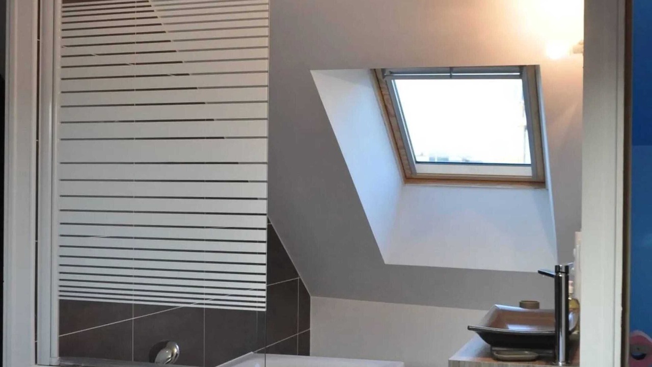 Photo of Bathroom in Charleville-Mezieres