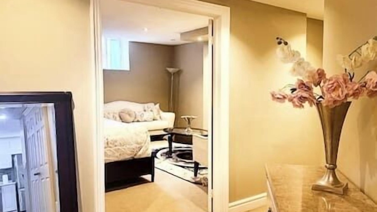 Photo of Bedroom in Central Erin Mills