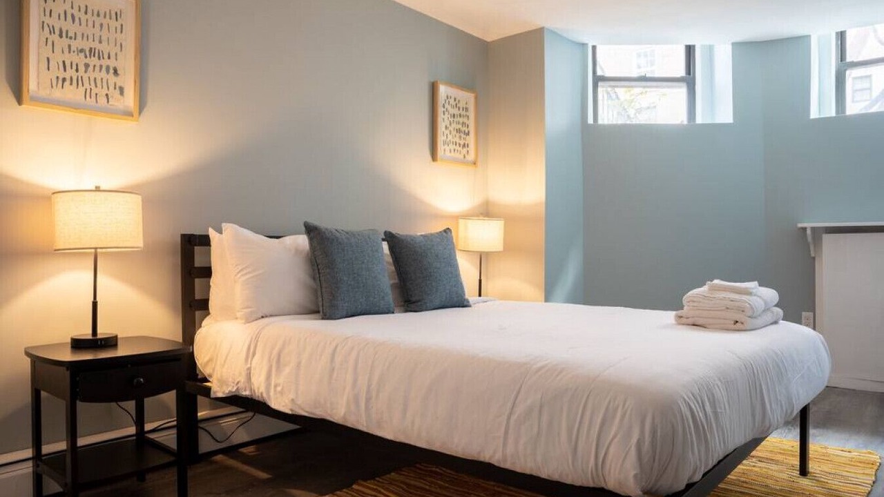 Photo of Bedroom in Fenway–Kenmore