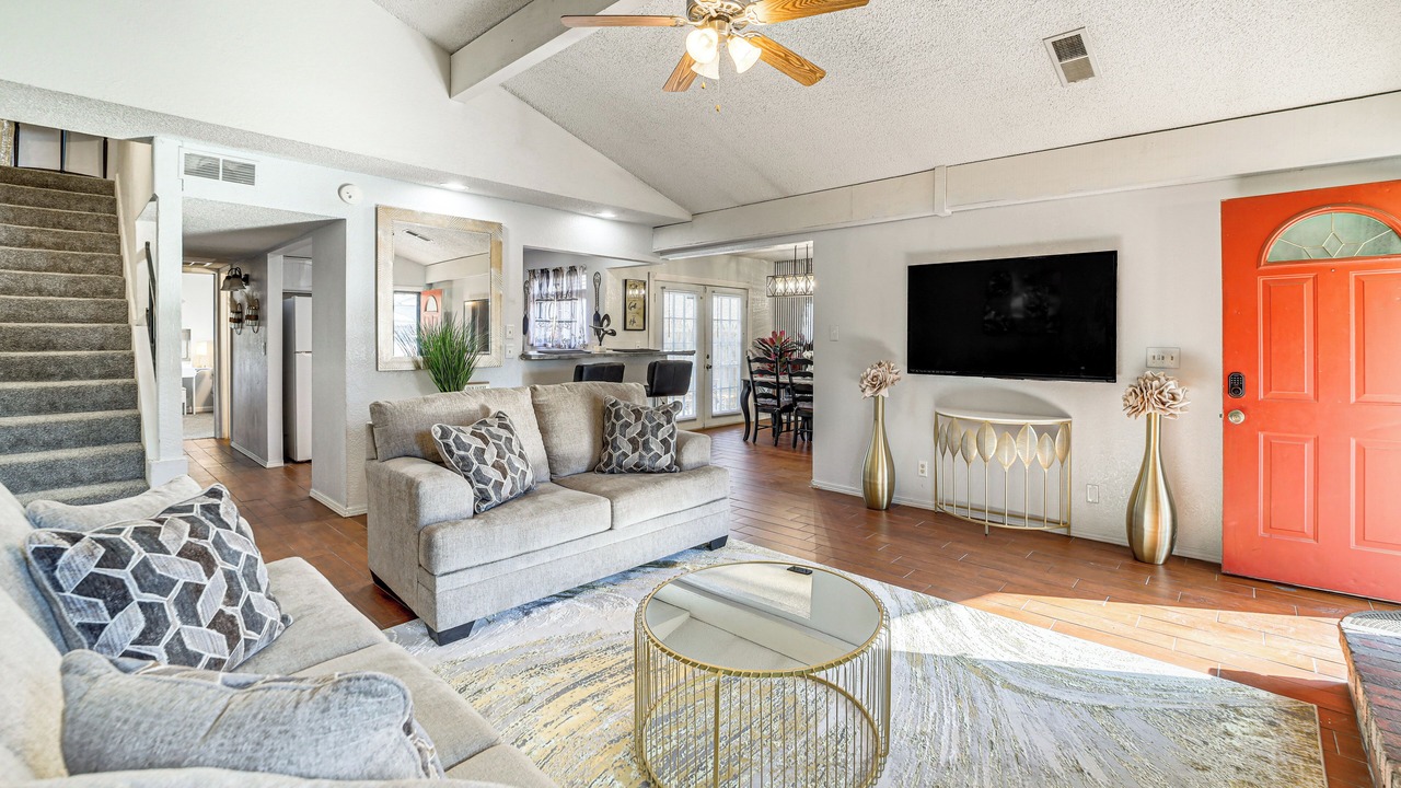 Photo of Livingroom in Tulsa