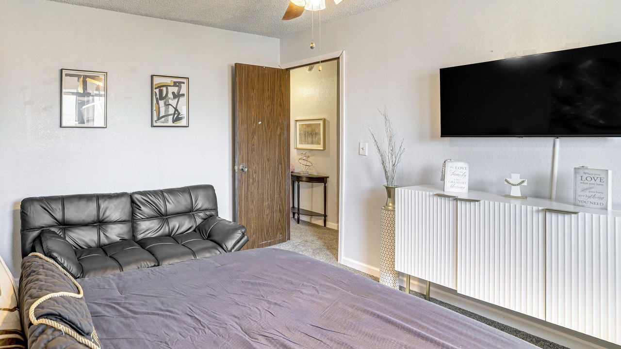 Photo of Bedroom in Tulsa