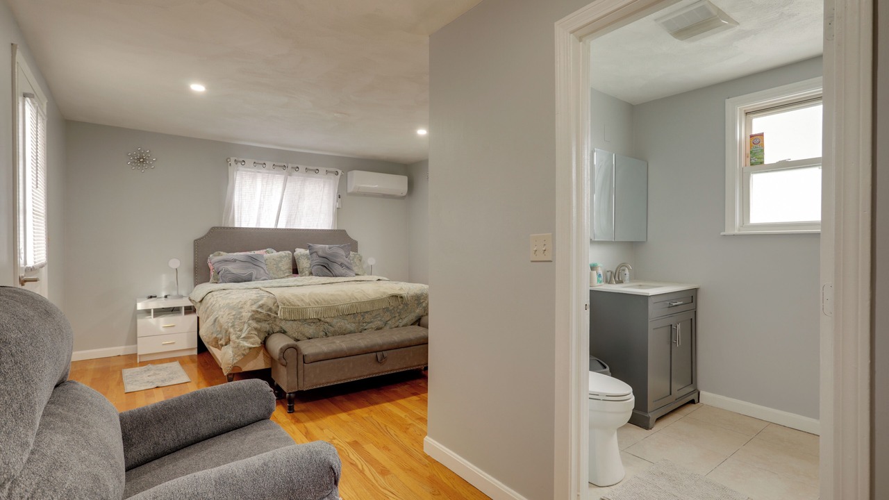 Photo of Bedroom in Milton