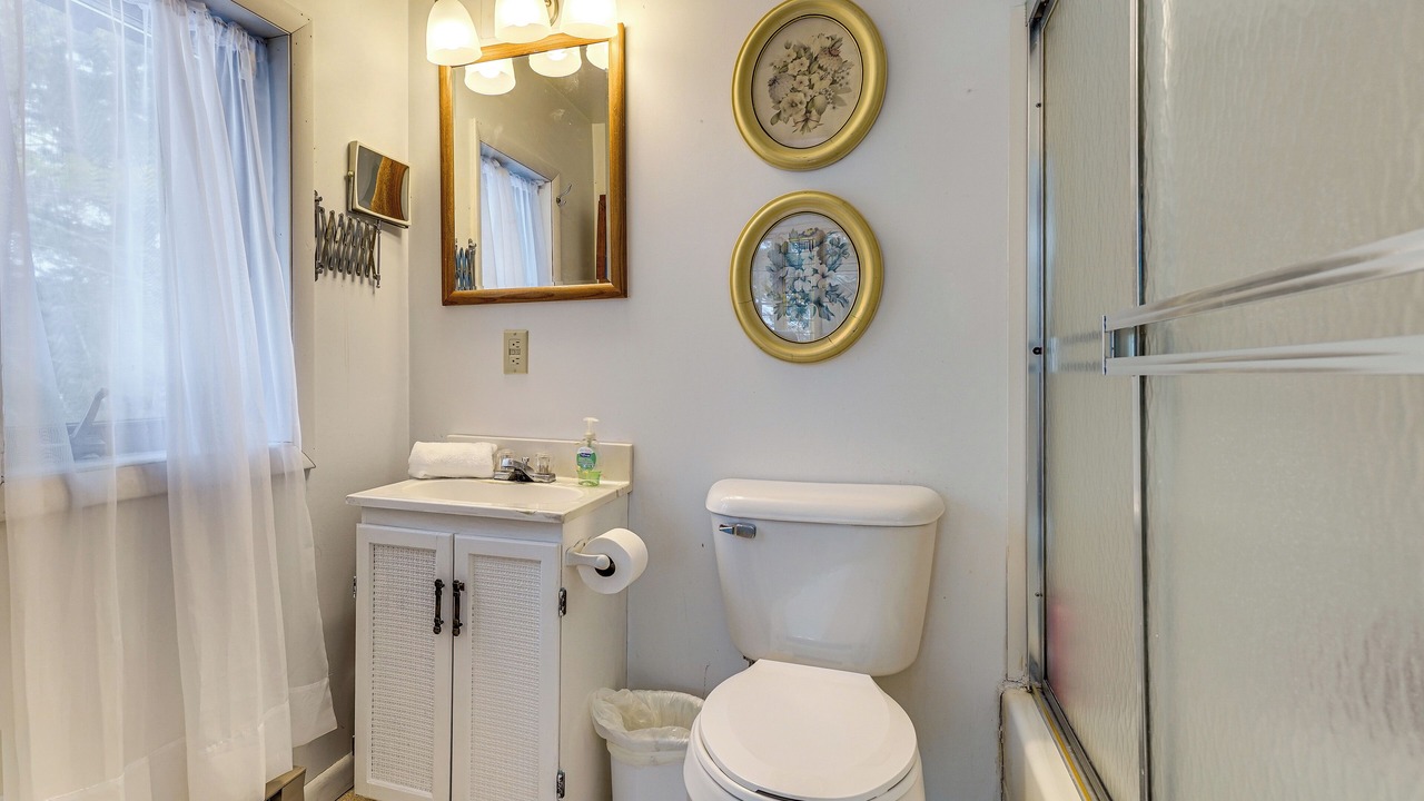 Photo of Bathroom in Ticonderoga