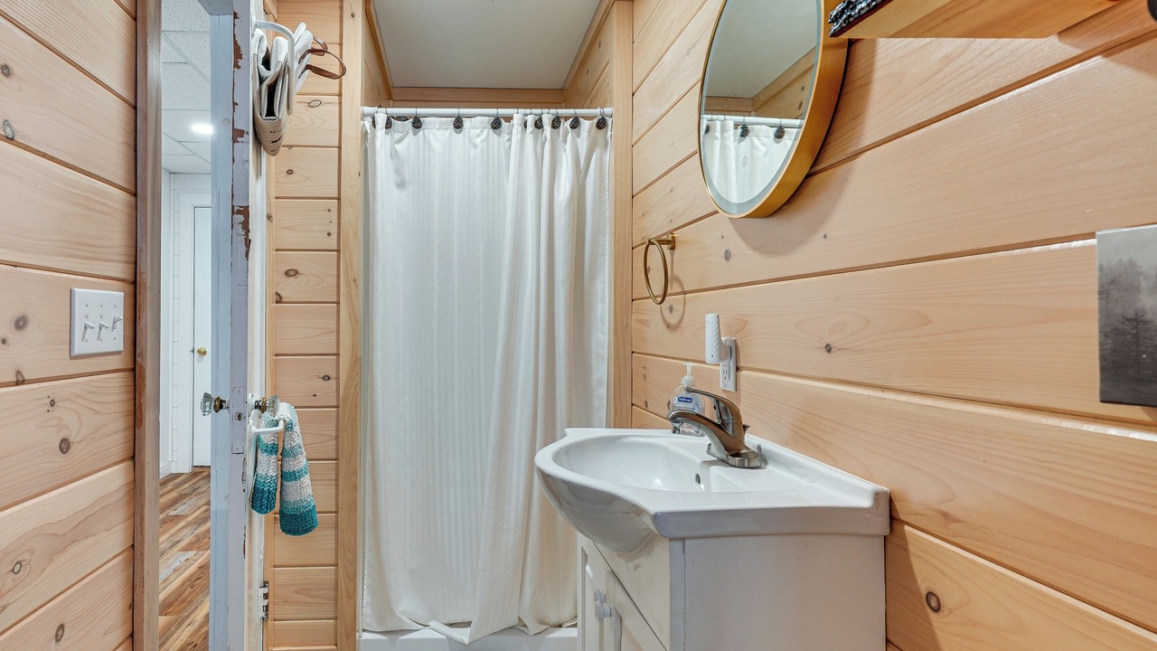Photo of Bathroom in Ticonderoga