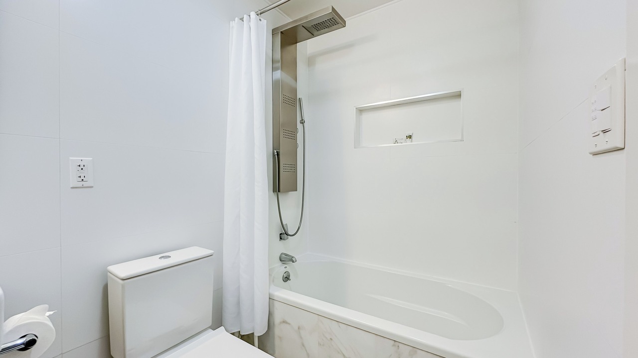 Photo of Bathroom in Ocean Hill