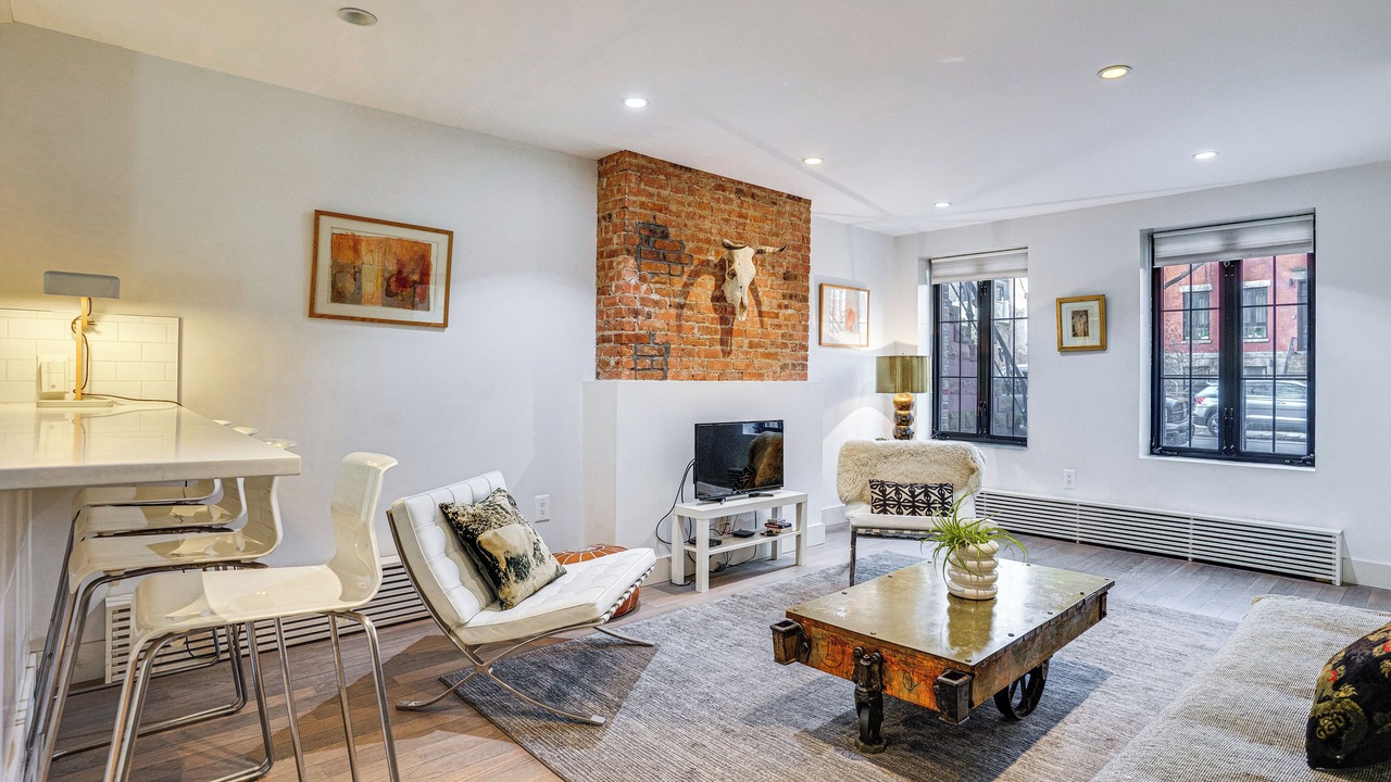 Photo of Livingroom in Ocean Hill