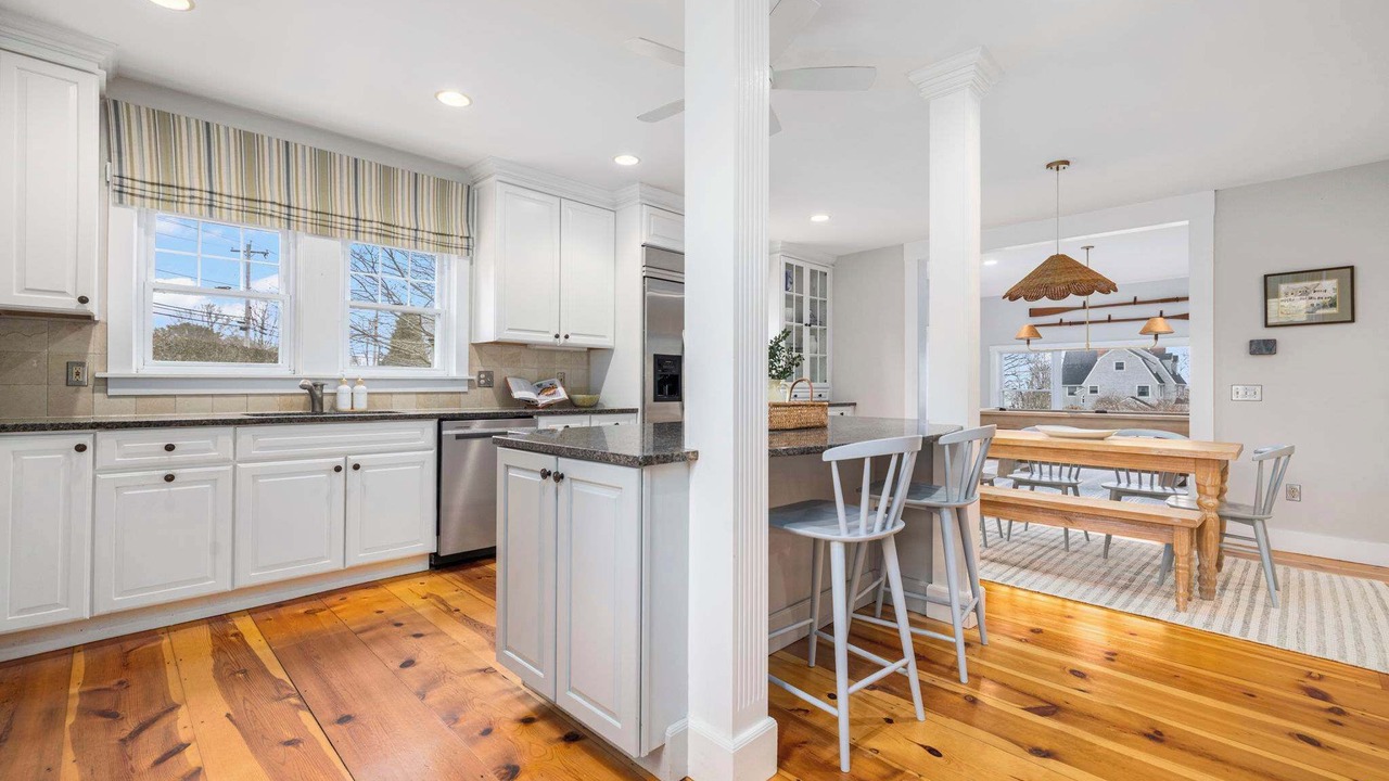 Photo of Kitchen in Narragansett