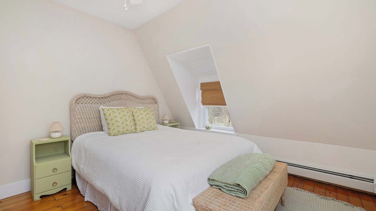 Photo of Bedroom in Narragansett