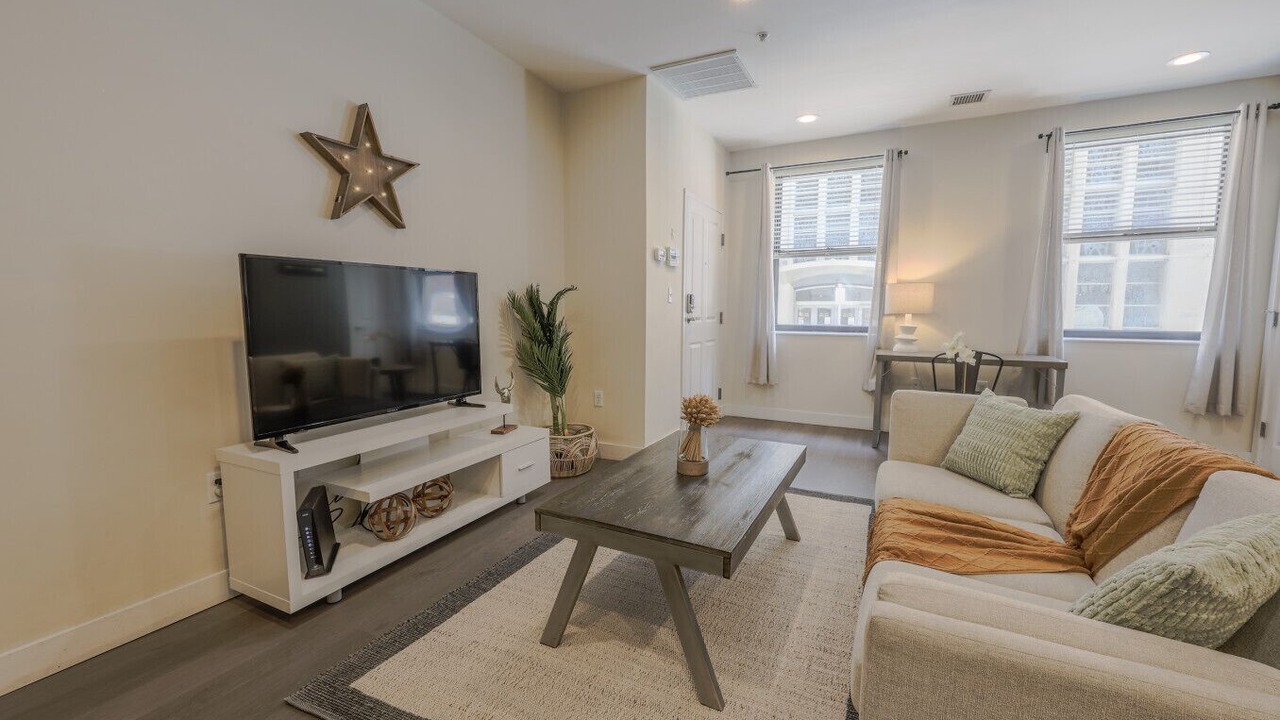Photo of Livingroom in Downtown Boston