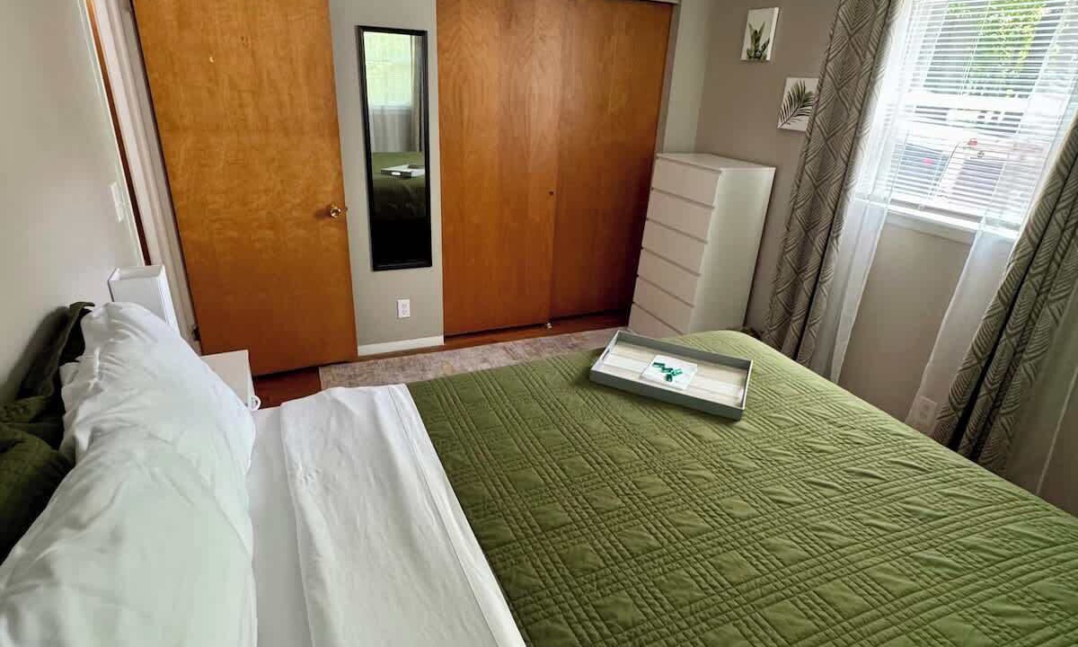 Photo of Bedroom in Avon