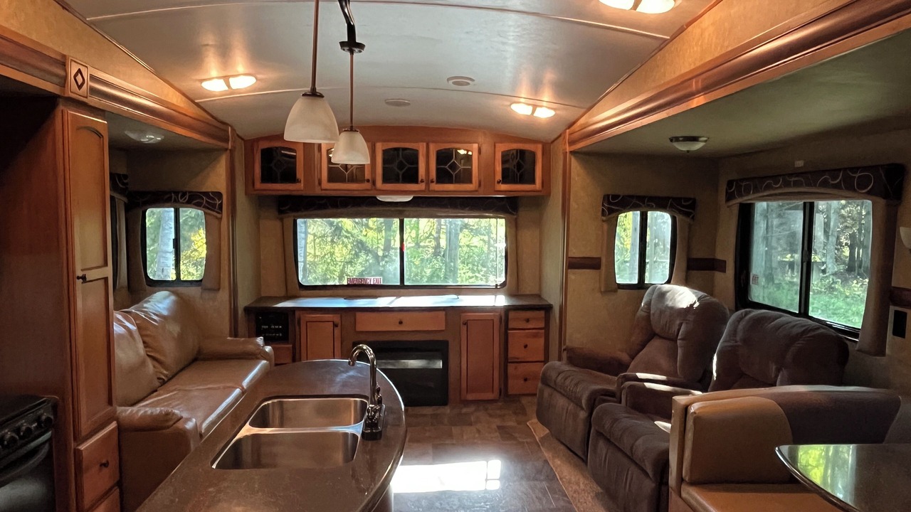 Photo of Livingroom in Strathclair