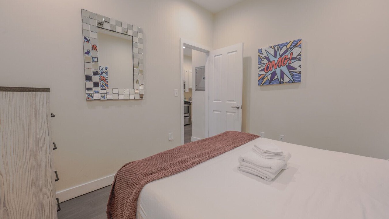 Photo of Bedroom in Theatre District