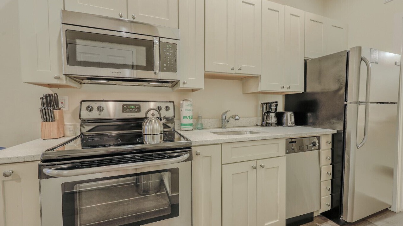 Photo of Kitchen in Theatre District