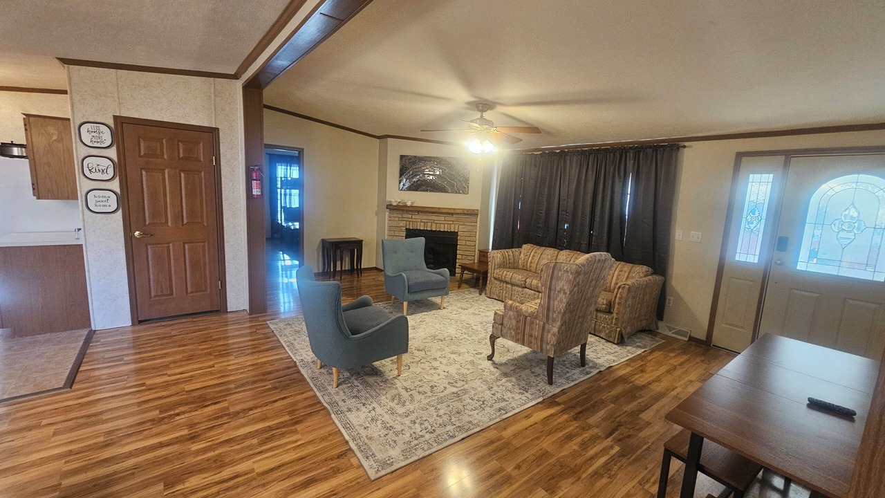 Photo of Livingroom in Cape Fair