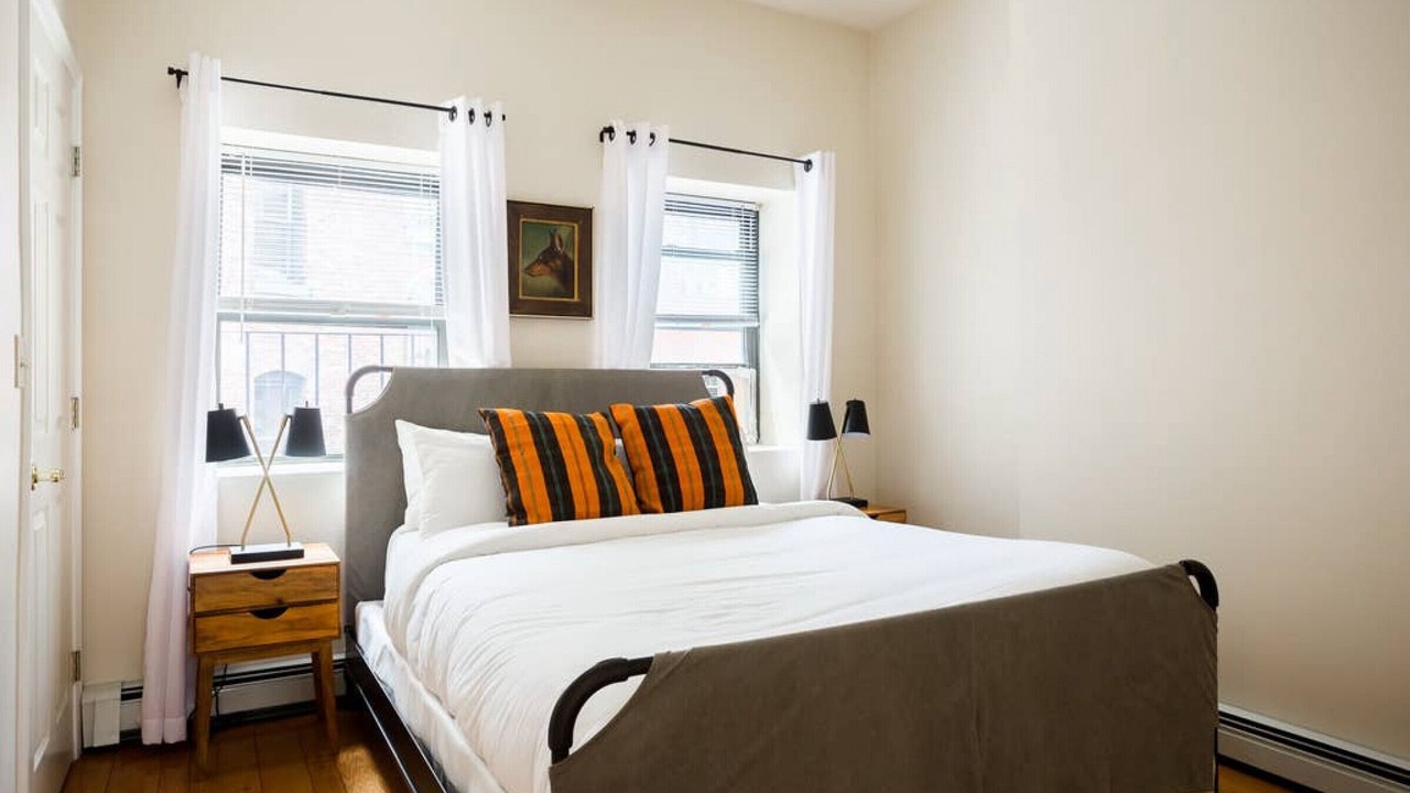 Photo of Bedroom in Boston Financial District