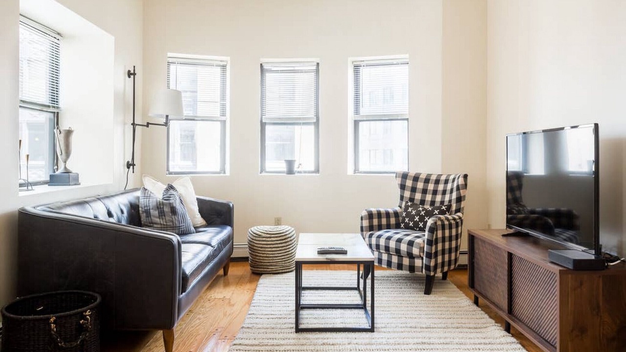 Photo of Livingroom in Boston Financial District