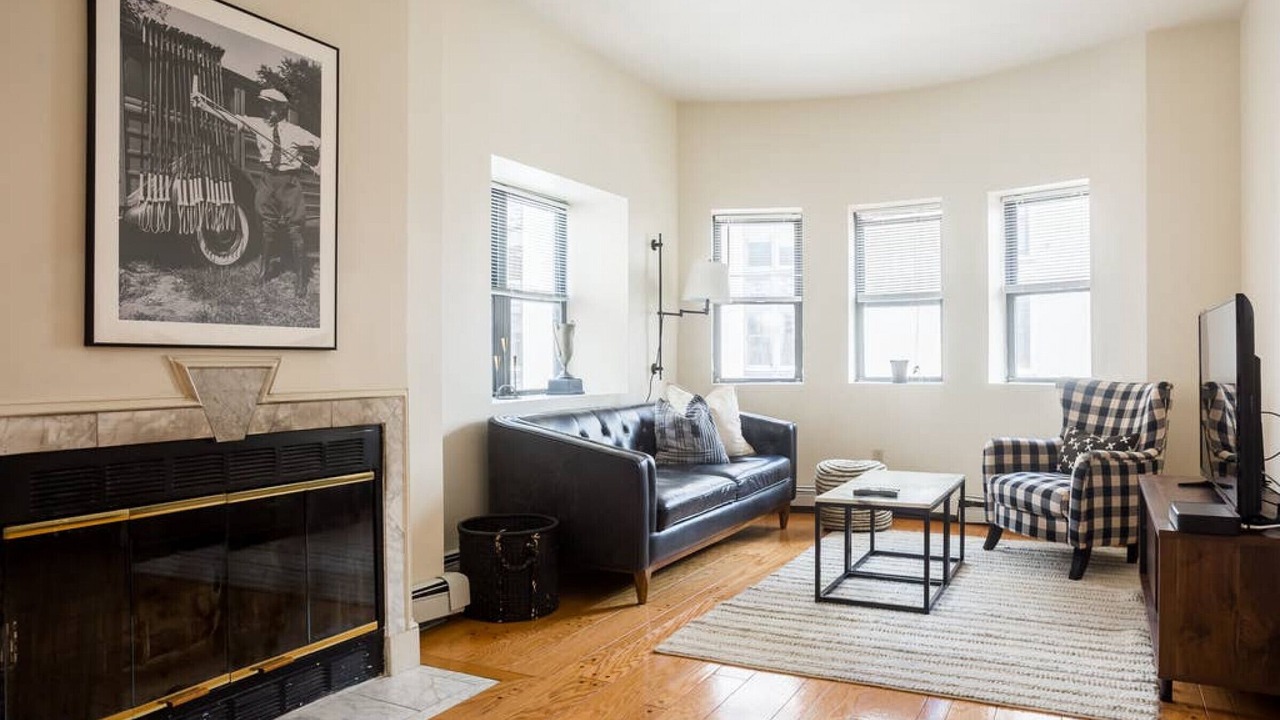 Photo of Livingroom in Boston Financial District
