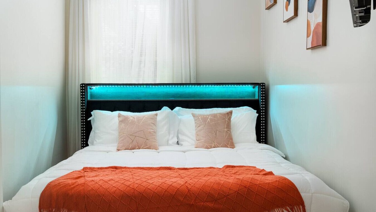 Photo of Bedroom in West Town