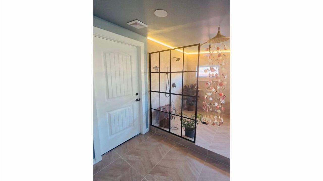 Photo of Bathroom in Crescent City North
