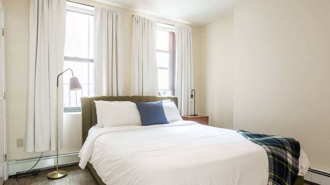 Photo of Bedroom in Boston Financial District