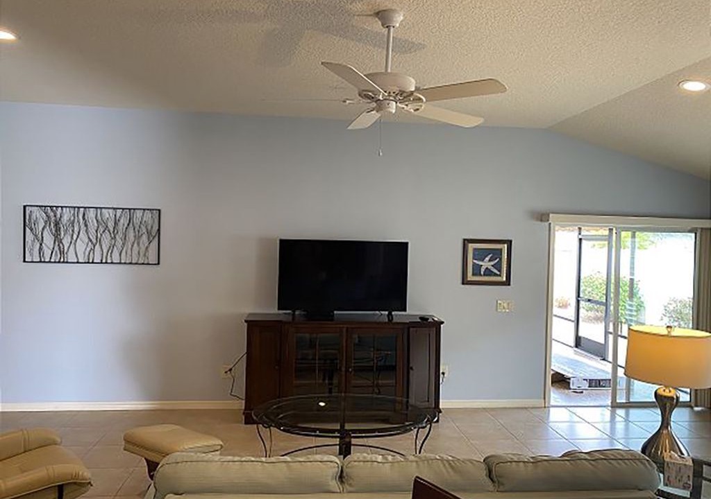 Photo of Livingroom in Antrim Dells