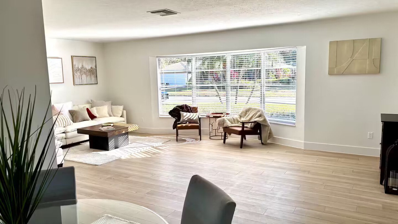 Photo of Livingroom in Tampa
