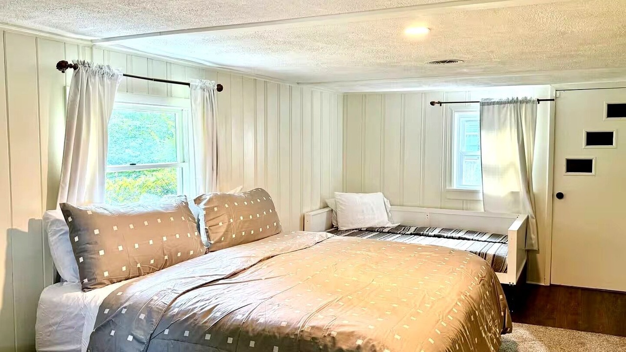 Photo of Bedroom in Rochester