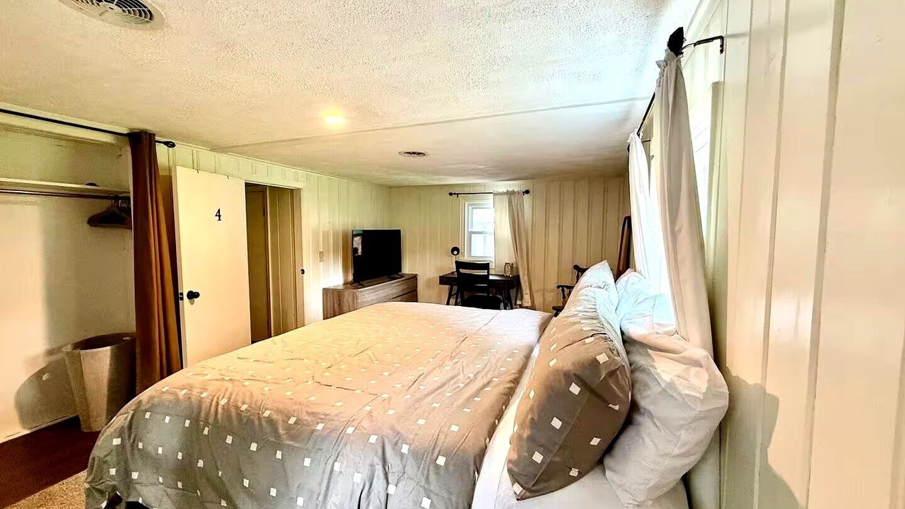 Photo of Bedroom in Rochester