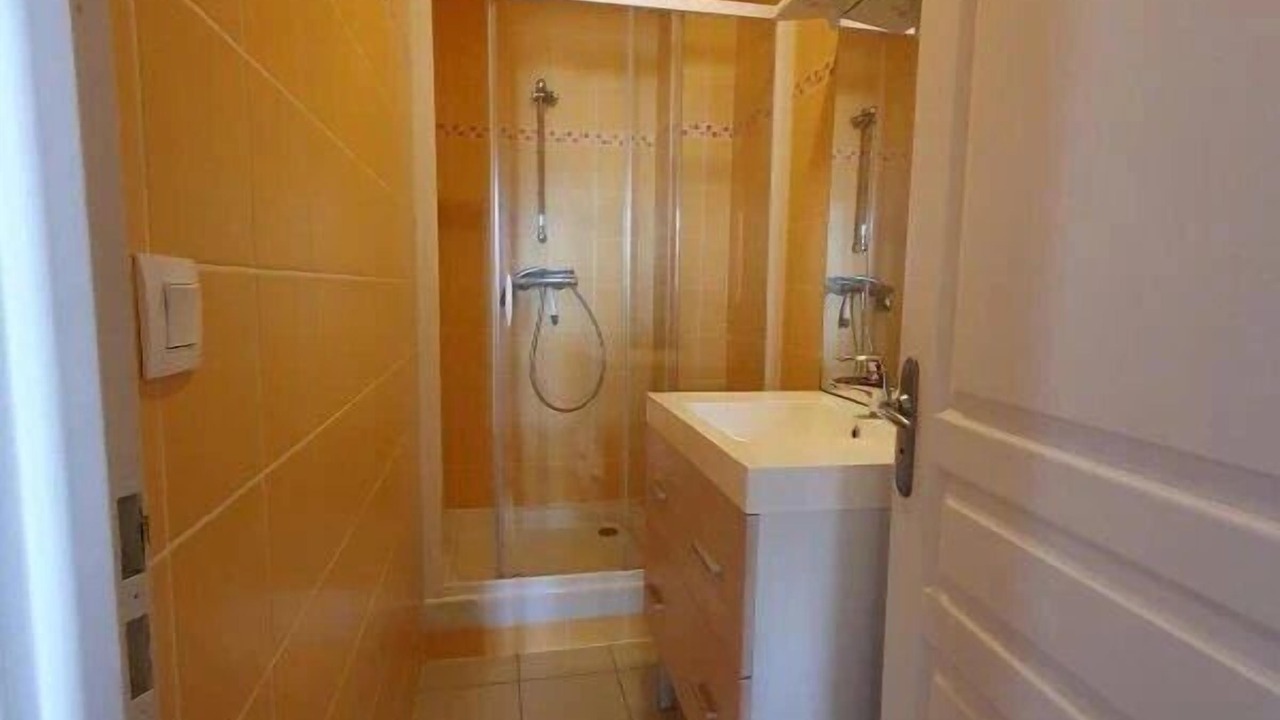 Photo of Bathroom in Saint-Ideuc