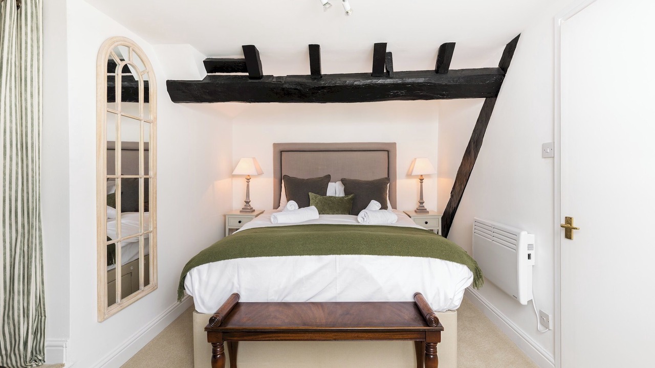 Photo of Bedroom in Warwick Town Centre