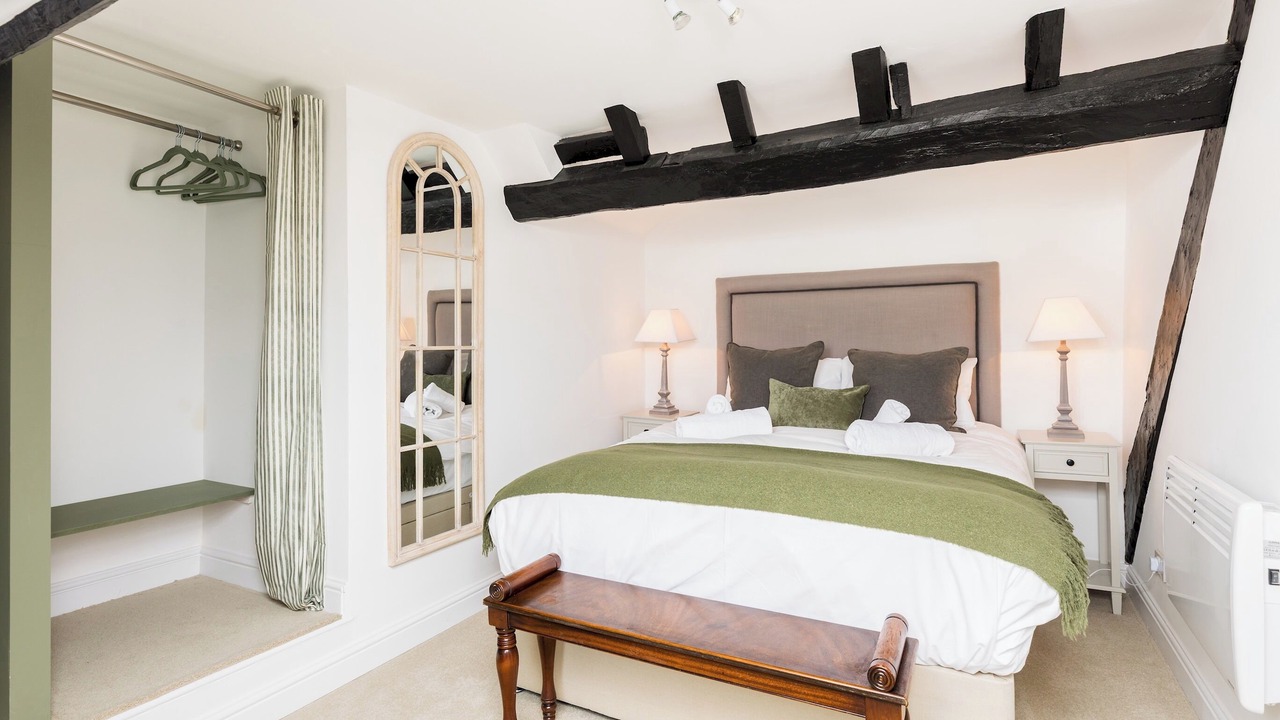 Photo of Bedroom in Warwick Town Centre