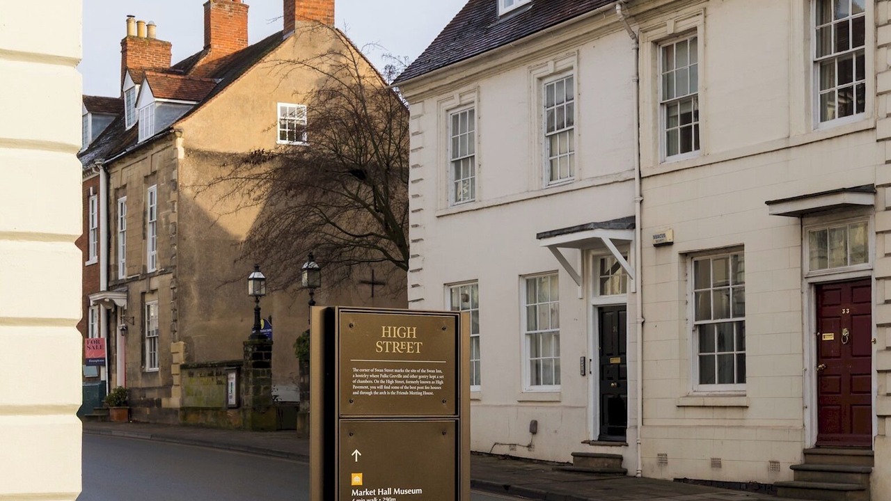 Photo of Others in Warwick Town Centre