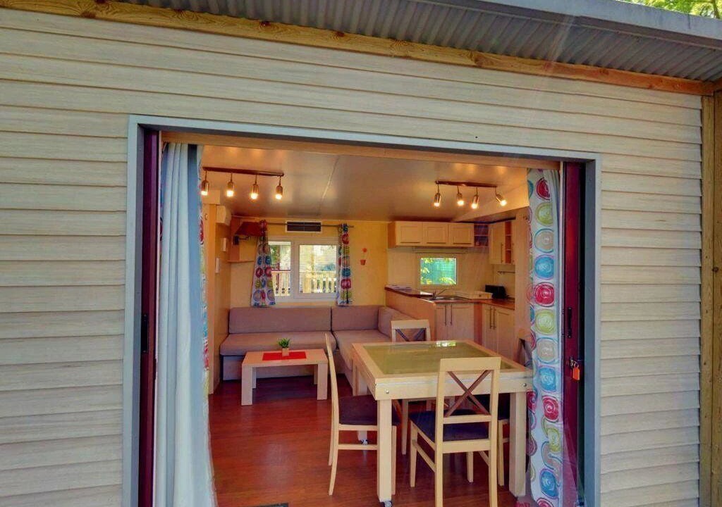 Photo of Outdoor in Sept Deniers - Ginestous