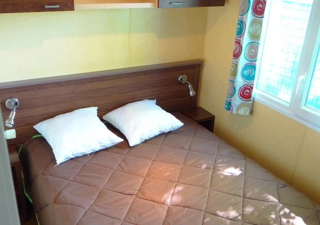 Photo of Bedroom in Sept Deniers - Ginestous