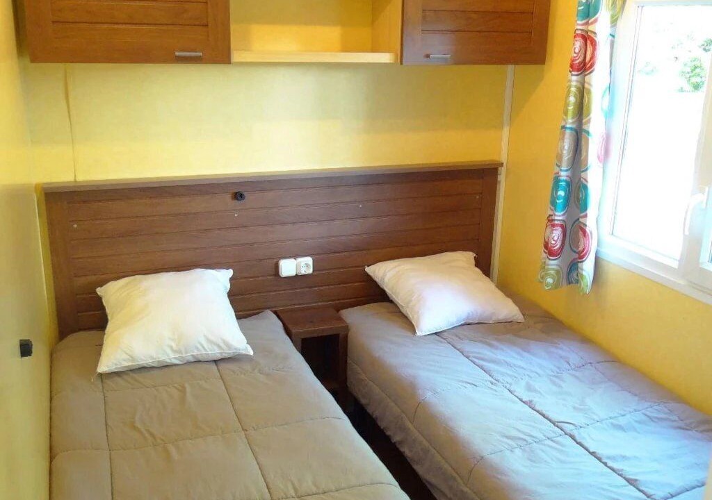 Photo of Bedroom in Sept Deniers - Ginestous