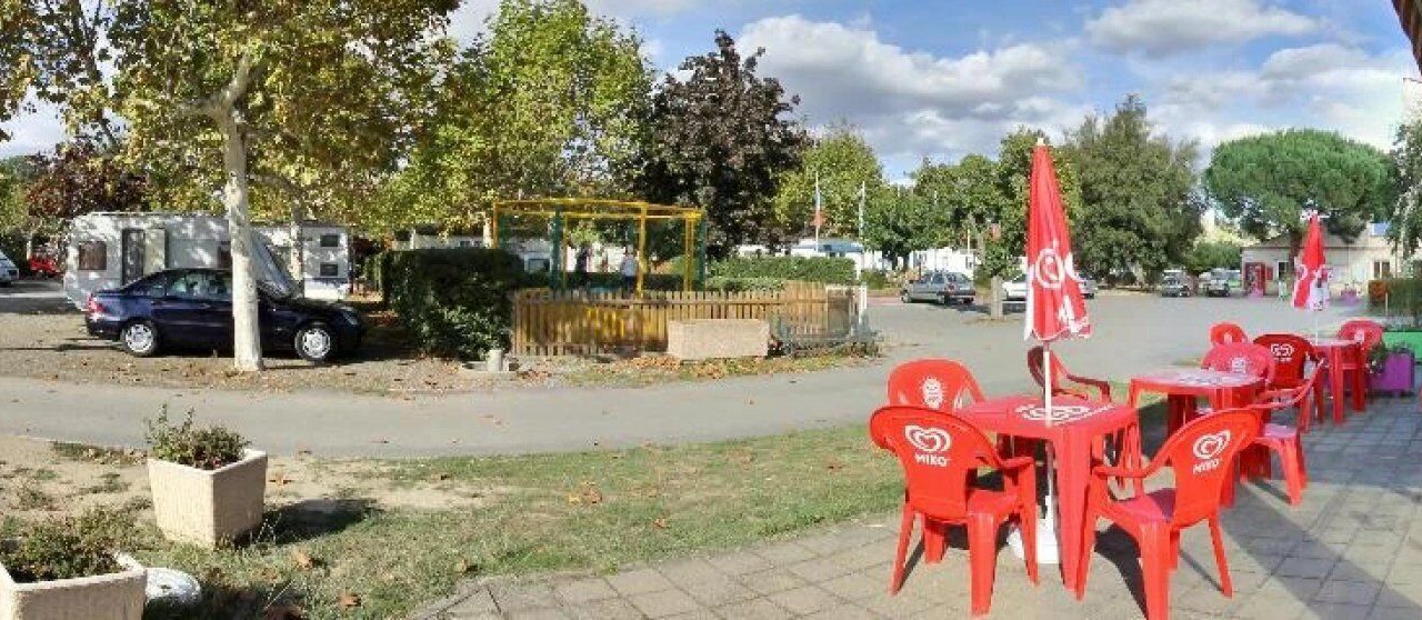 Photo of Outdoor in Sept Deniers - Ginestous