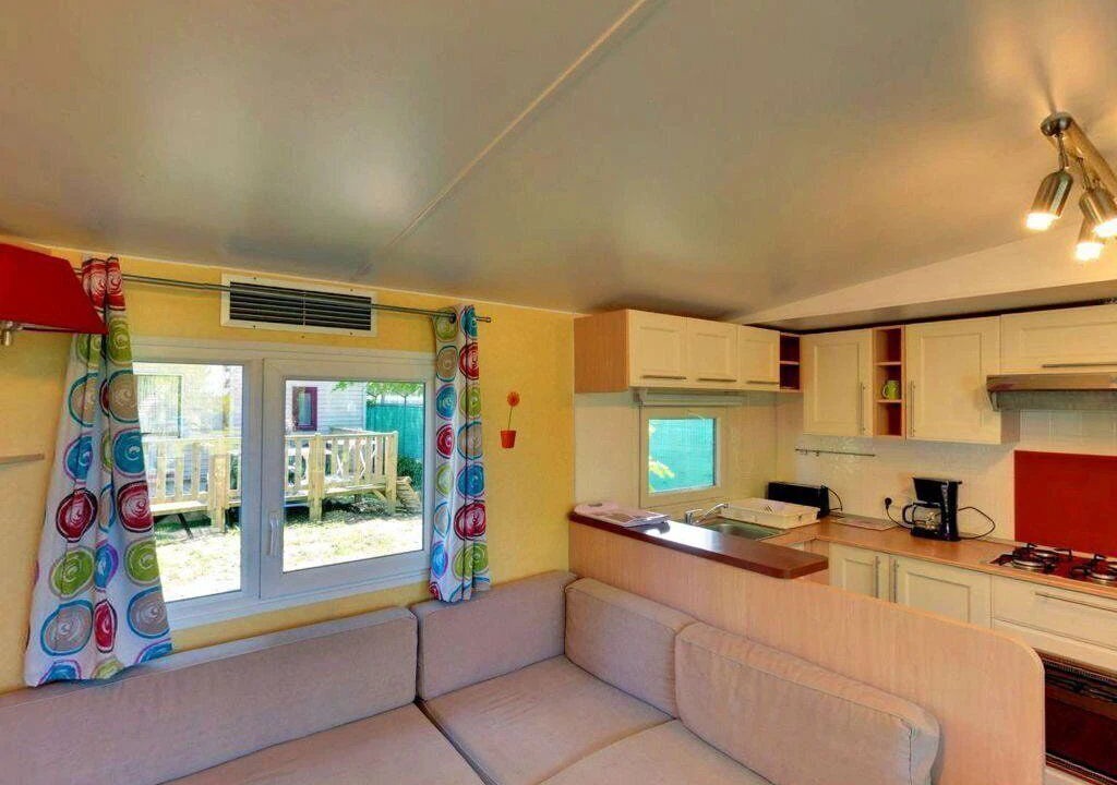 Photo of Livingroom in Sept Deniers - Ginestous