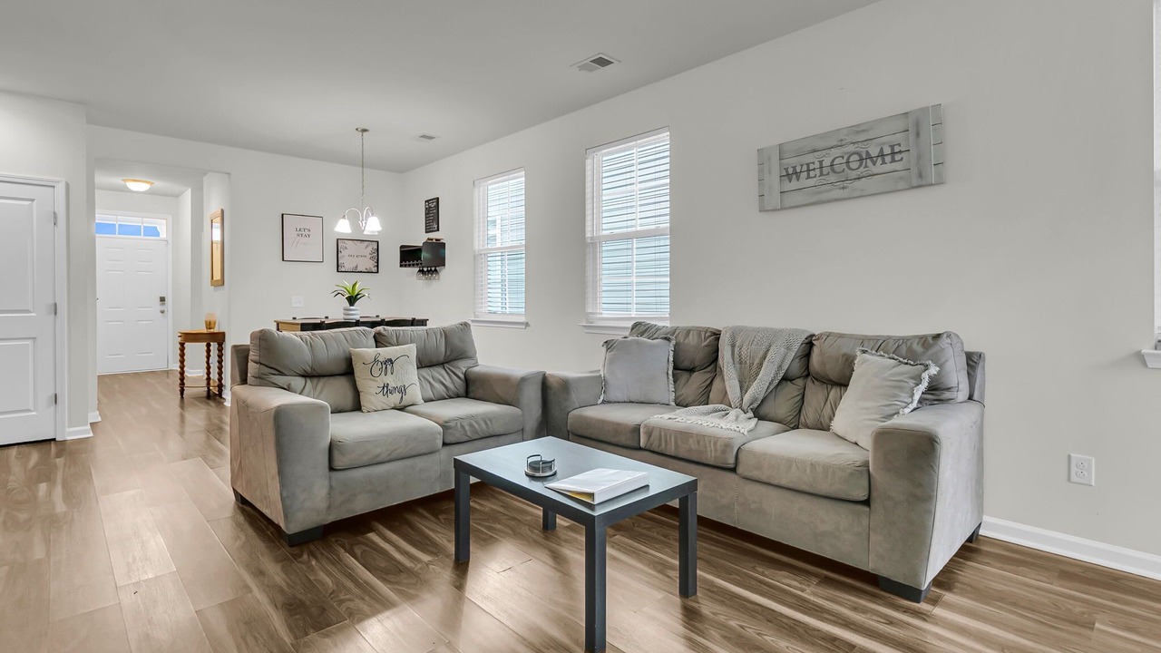 Photo of Livingroom in Ladson
