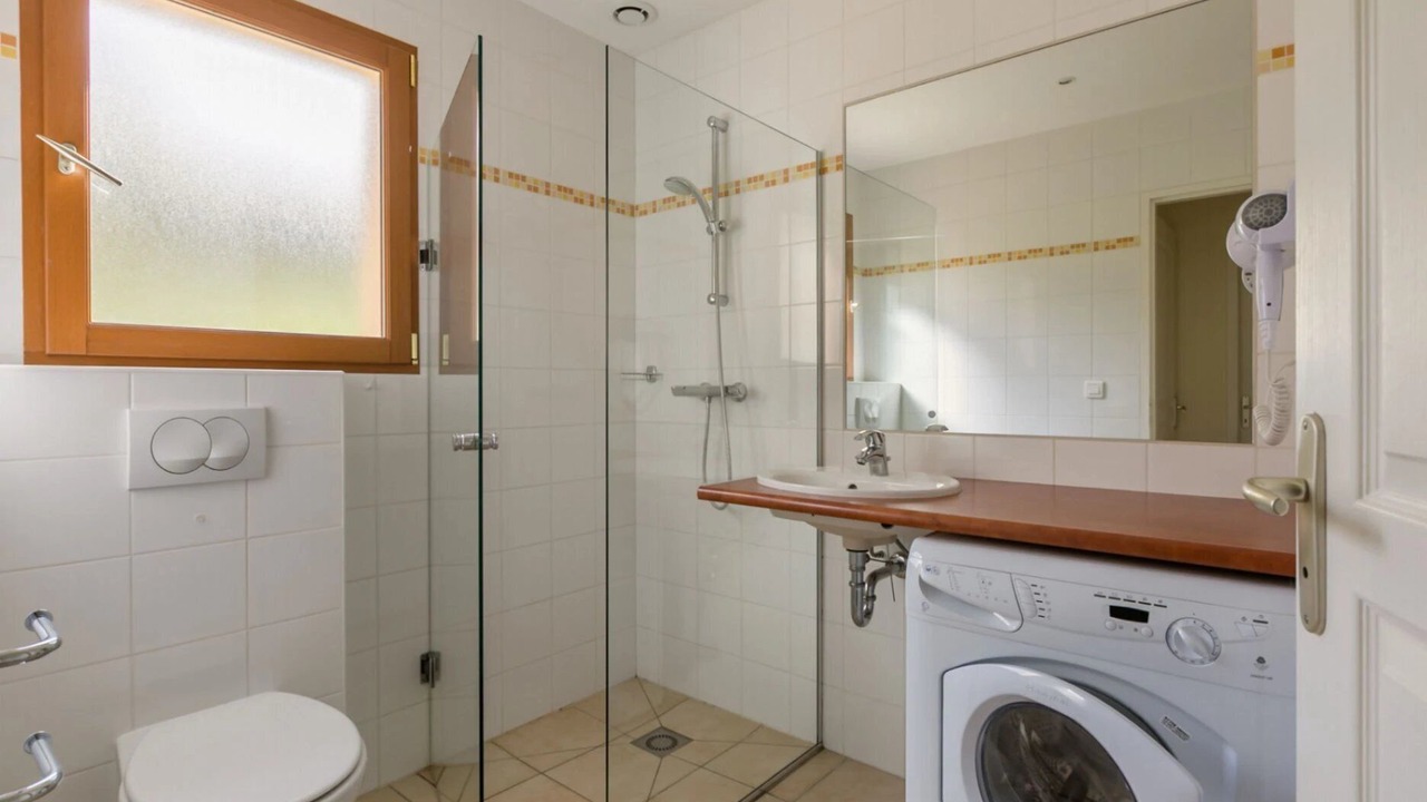 Photo of Bathroom in Gourdon