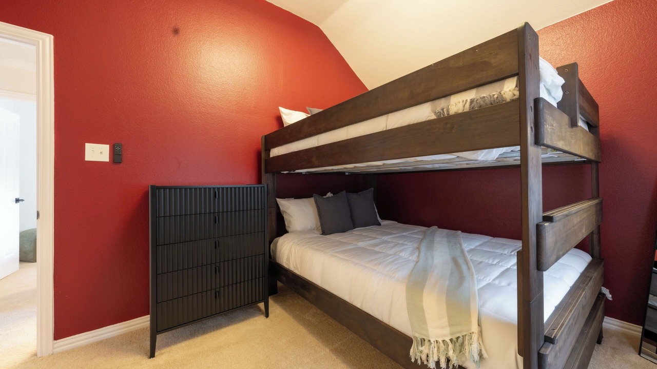 Photo of Bedroom in Allen