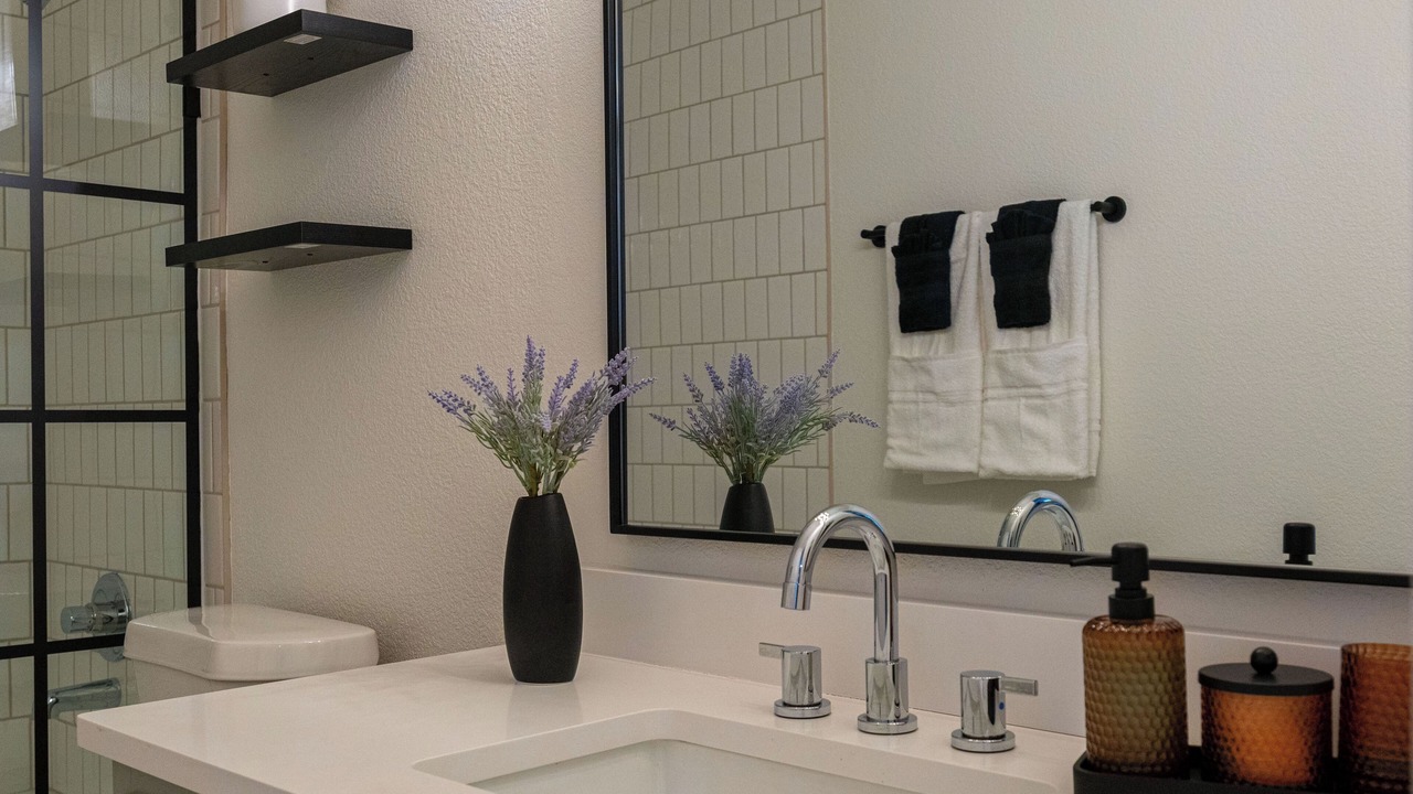 Photo of Bathroom in Allen