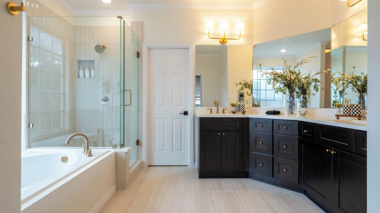 Photo of Bathroom in Allen